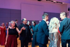 082616 - 24-01-27 - 02 - Harmonieball Schweinfurt