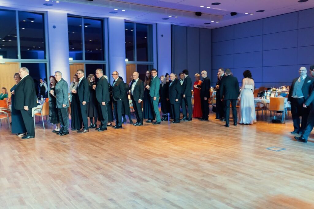 082620 - 24-01-27 - 02 - Harmonieball Schweinfurt