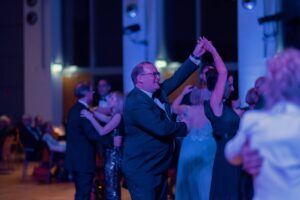 082812 - 24-01-27 - 02 - Harmonieball Schweinfurt