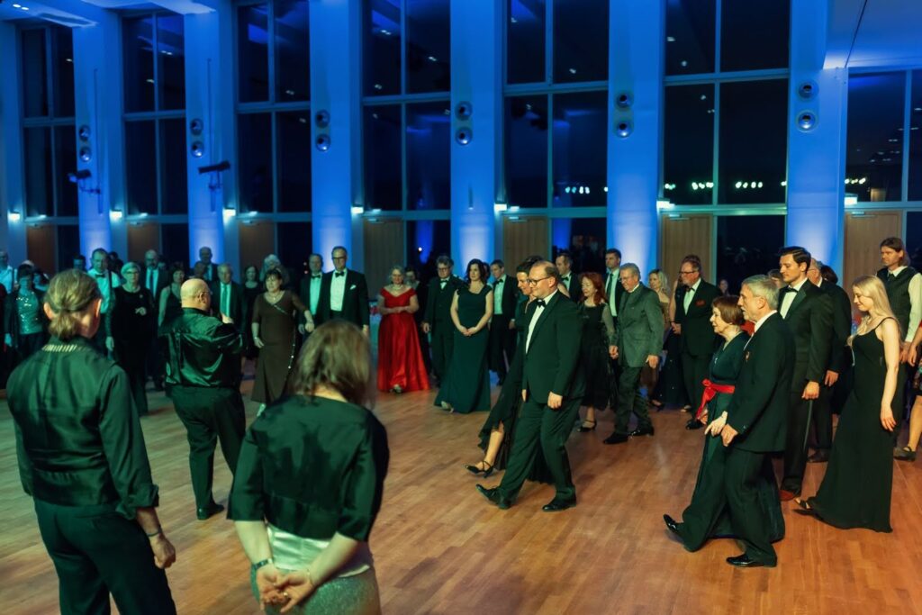 083285 - 24-01-27 - 02 - Harmonieball Schweinfurt