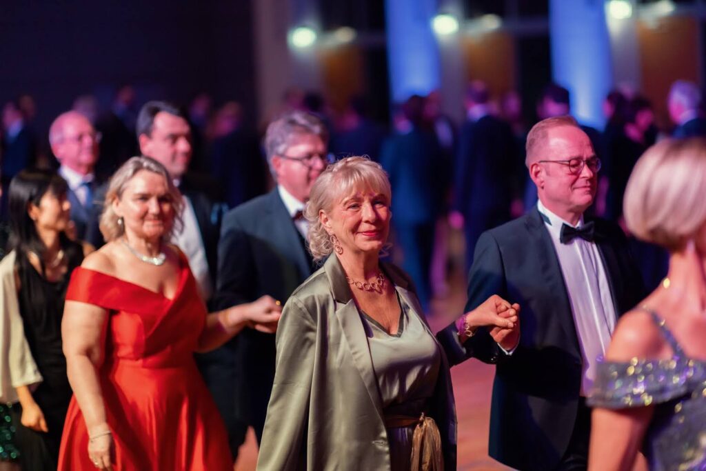 082765-24-01-27-02-Harmonieball-Schweinfurt