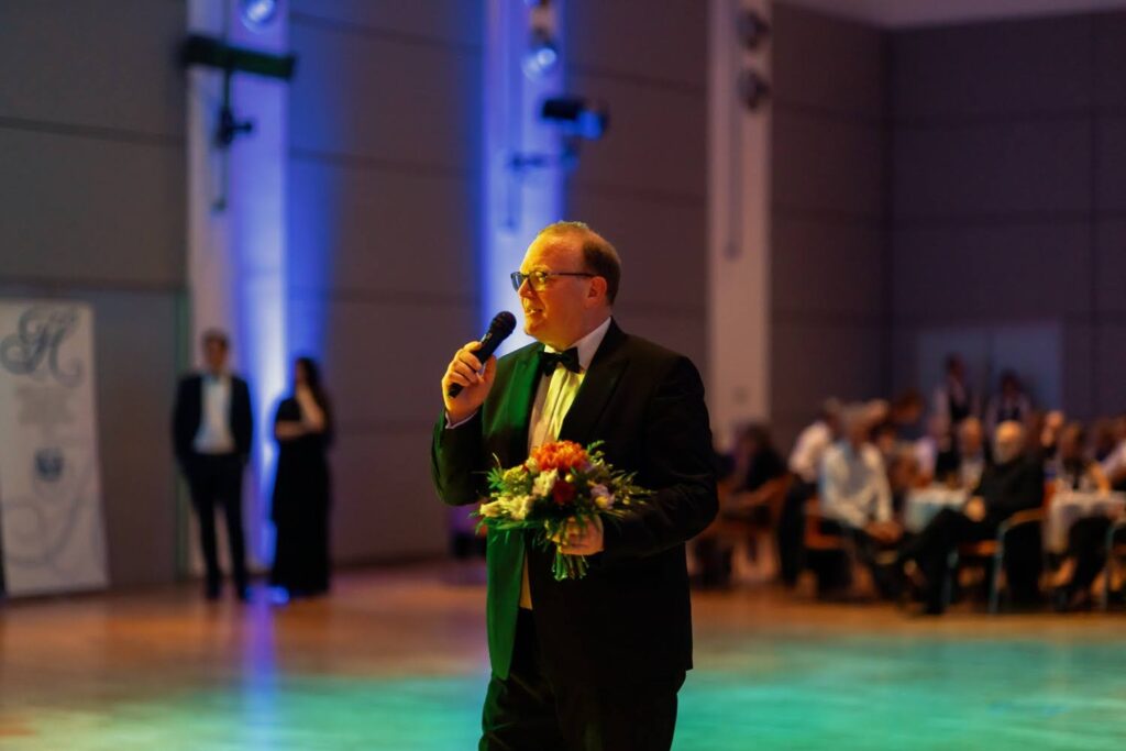 083524-24-01-27-02-Harmonieball-Schweinfurt