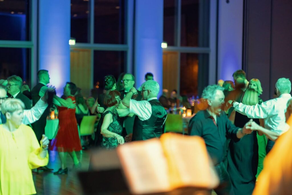 083539-24-01-27-02-Harmonieball-Schweinfurt