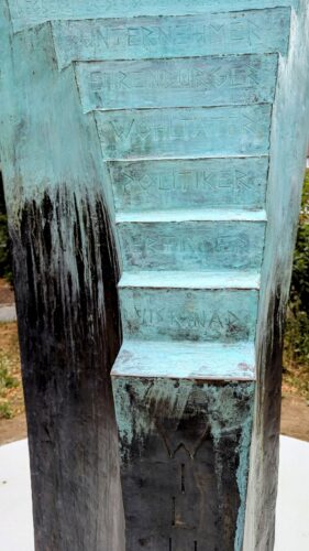 PXL 20250712 102726105.MP~2